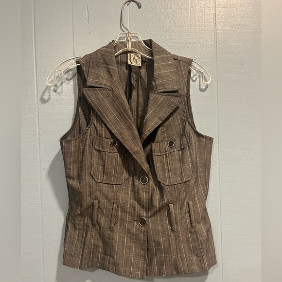 Gray pinstripe vest with black belt - Picture 4 of 4